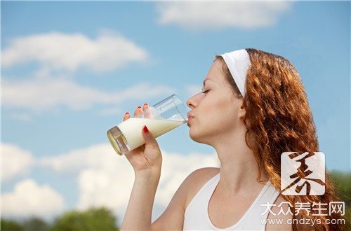 鮮牛奶和純牛奶