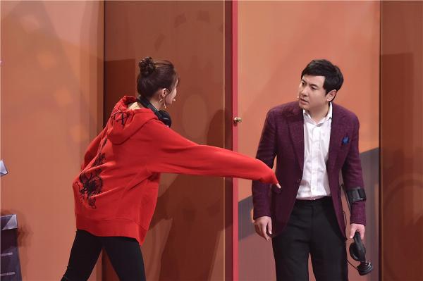 晨宇、沈騰、關曉彤默契做遊戲