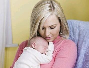 多理解產婦可預防產後抑鬱