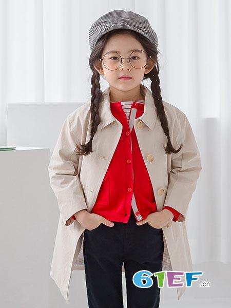 時尚風衣外套 萌娃輕鬆凹造型