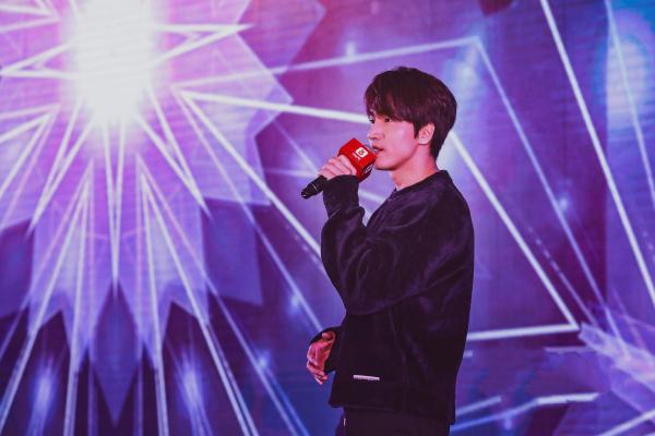 言承旭沙寶亮空降廣州 傾情演繹經典歌曲