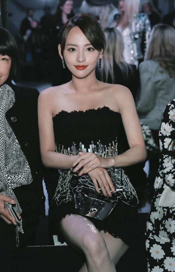 媒體：張嘉倪果然是時尚辣媽