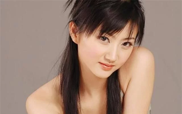 簡約、奢華、運動是怎樣的一種搭配