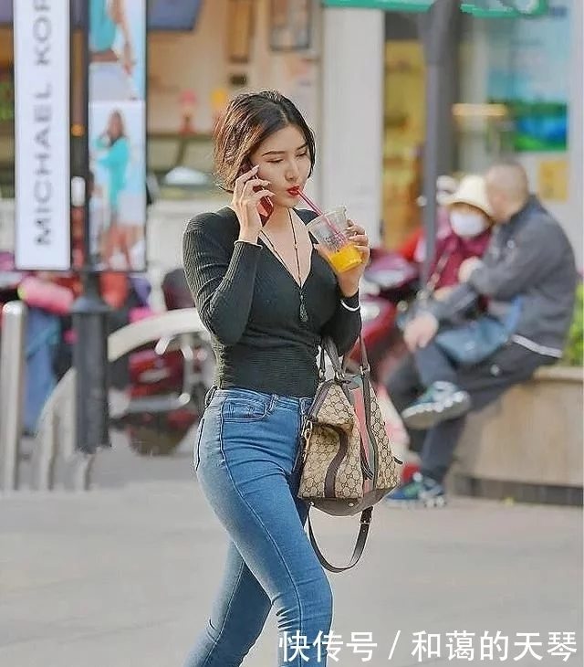 女人高跟鞋魅力穿搭,顯得風姿卓越