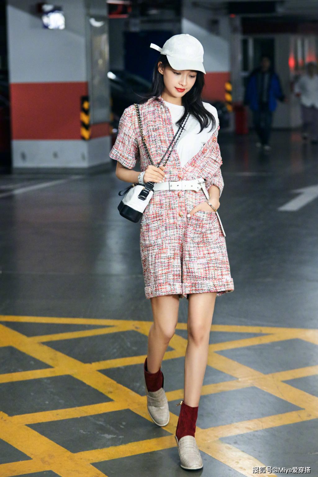 27歲孫怡教科書式時尚穿搭