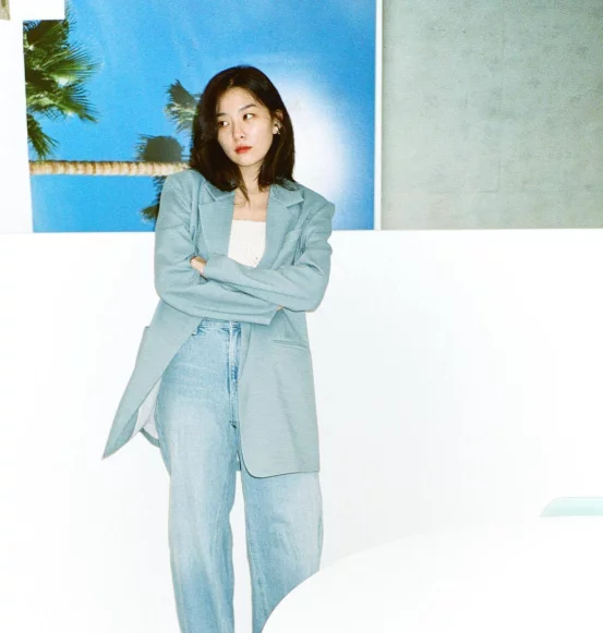 成熟風穿搭示範,精緻簡約