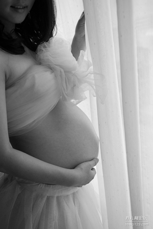 驚呆！緊急剖腹產的媽媽更易患產後抑鬱