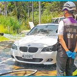 父母拒破窗 嬰被鎖BMW內1小時_台東名產